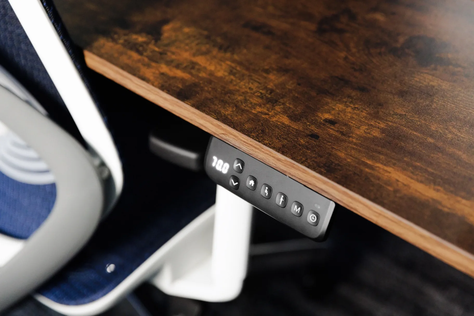 Height-adjustable desk at King Work Adelaide CBD