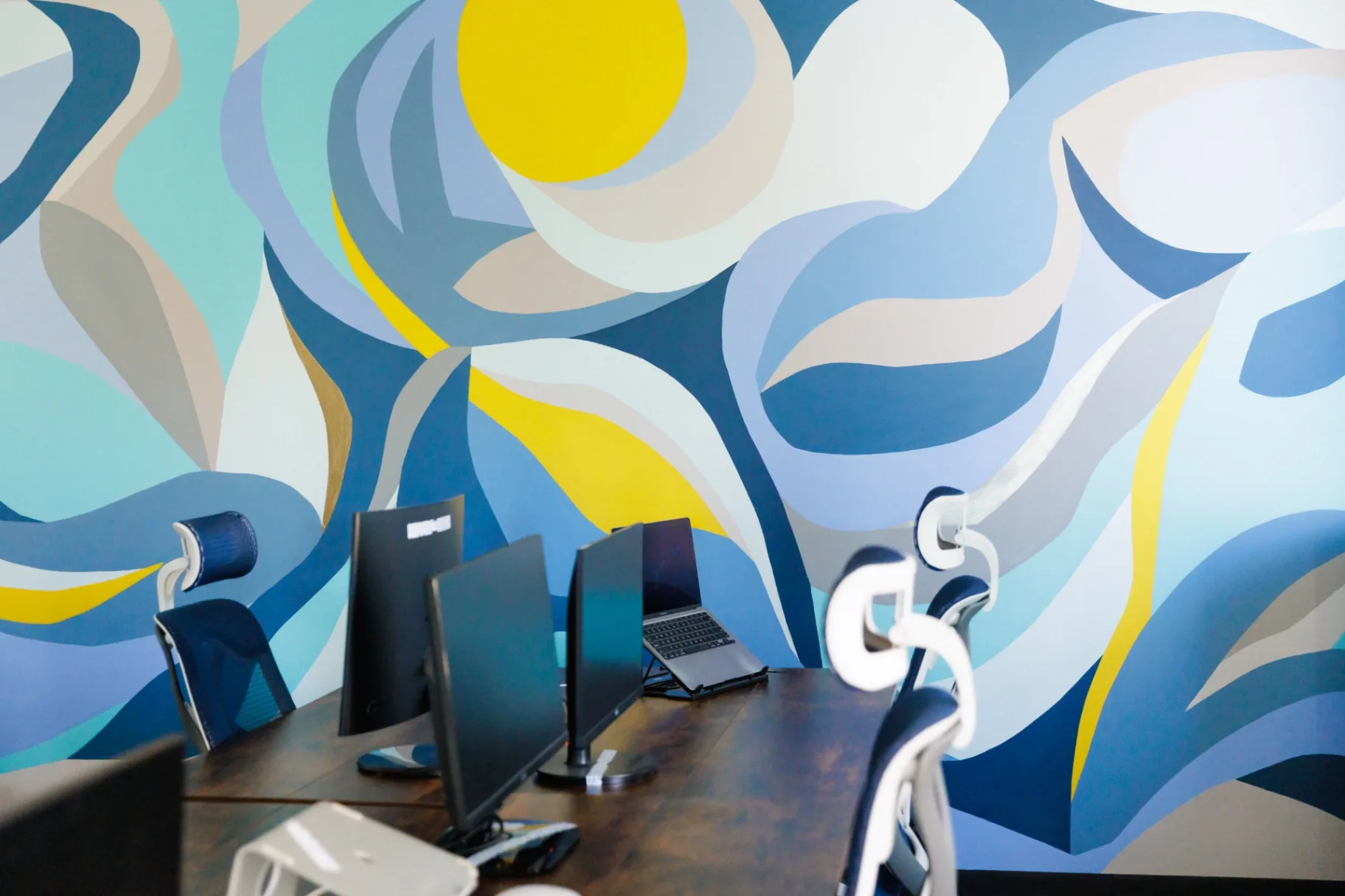 King Work signature mural in Adelaide CBD